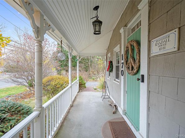 170 North Country Road, Miller Place NY 11764