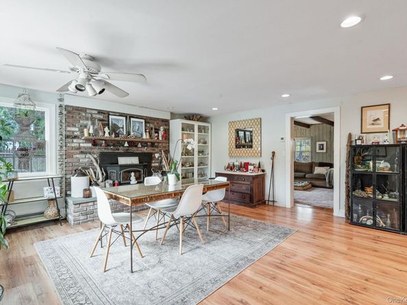 170 North Country Road, Miller Place NY 11764