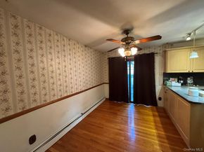 41 Broadway, Shirley NY 11967