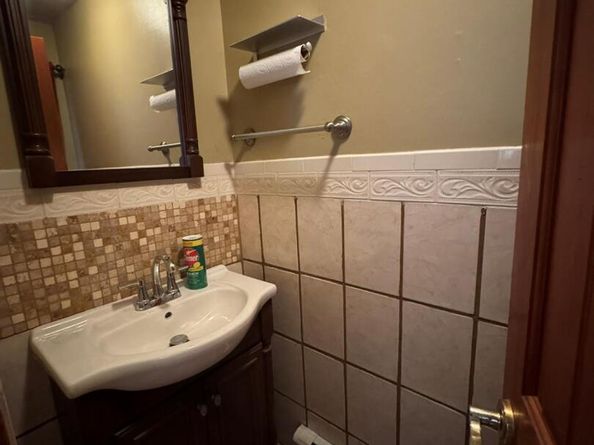 41 Broadway, Shirley NY 11967