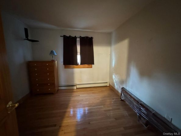 41 Broadway, Shirley NY 11967