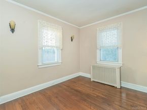 119 Cross Street, Locust Valley NY 11560