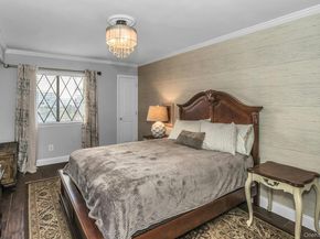 31 Cambridge Drive W, Copiague NY 11726