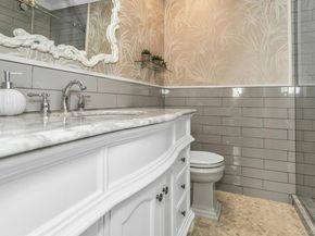 31 Cambridge Drive W, Copiague NY 11726