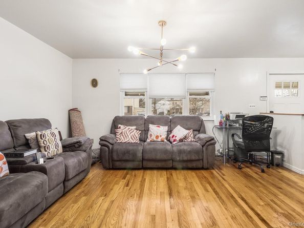 11916 204th Street, Saint Albans NY 11412