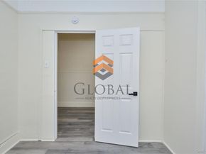 865 E 215th Street, Bronx NY 10467