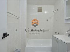 865 E 215th Street, Bronx NY 10467