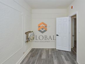 865 E 215th Street, Bronx NY 10467