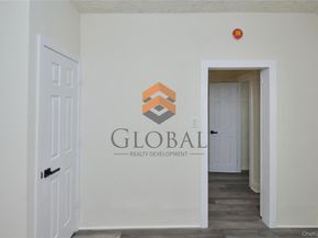 865 E 215th Street, Bronx NY 10467