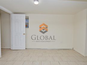 865 E 215th Street, Bronx NY 10467