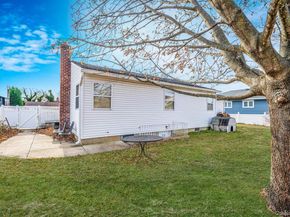 171 N Oak Street, Massapequa Park NY 11758