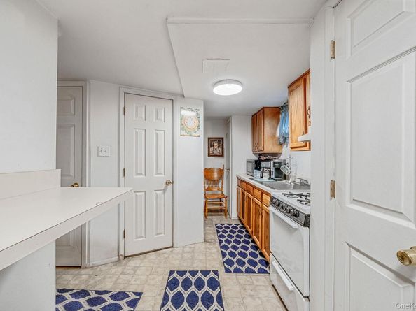 171 N Oak Street, Massapequa Park NY 11758