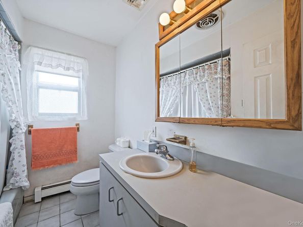 171 N Oak Street, Massapequa Park NY 11758