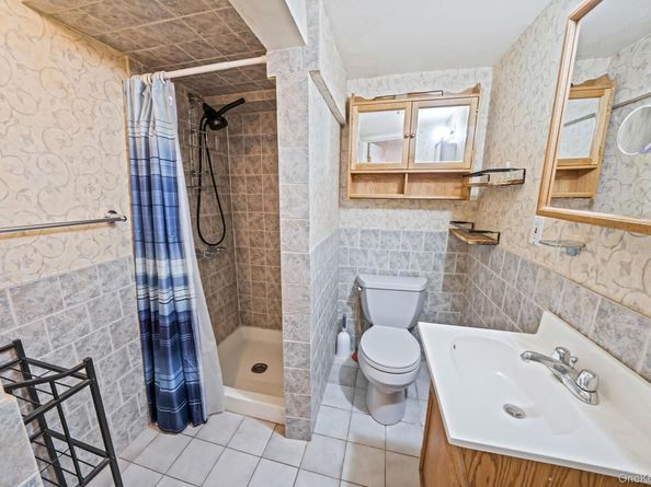 171 N Oak Street, Massapequa Park NY 11758