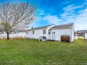 171 N Oak Street, Massapequa Park NY 11758