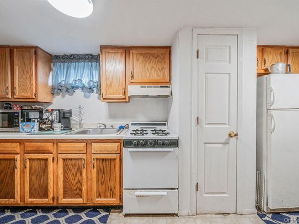 171 N Oak Street, Massapequa Park NY 11758