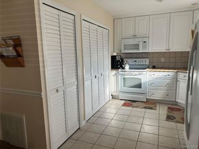 233B Springmeadow Drive B, Holbrook NY 11741