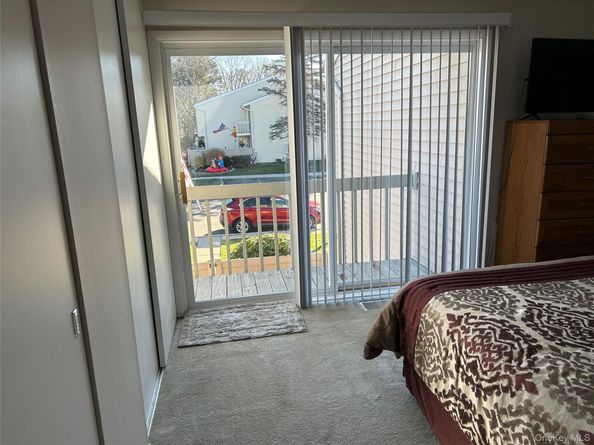 233B Springmeadow Drive B, Holbrook NY 11741