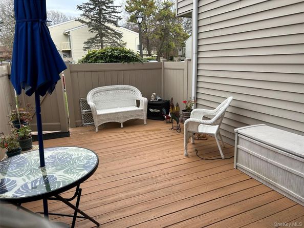 233B Springmeadow Drive B, Holbrook NY 11741