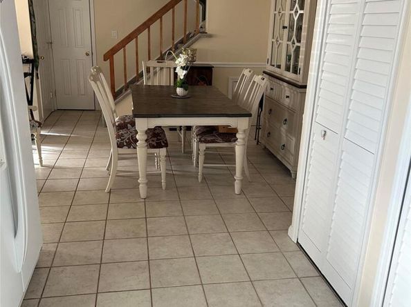 233B Springmeadow Drive B, Holbrook NY 11741