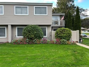 233B Springmeadow Drive B, Holbrook NY 11741