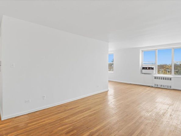 210-15 23rd Avenue 3F, Bayside NY 11360