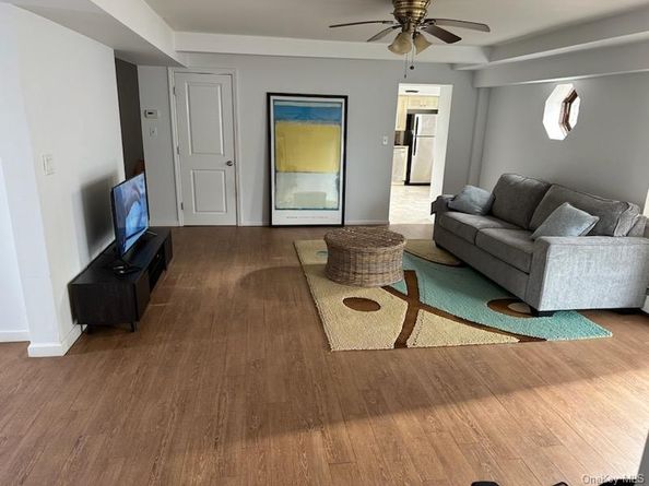 215 Roosevelt Boulevard, Long Beach NY 11561