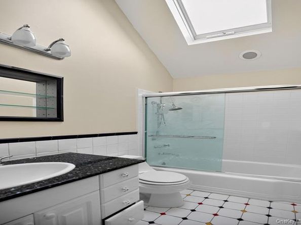 6 Robert Court, Center Moriches NY 11934