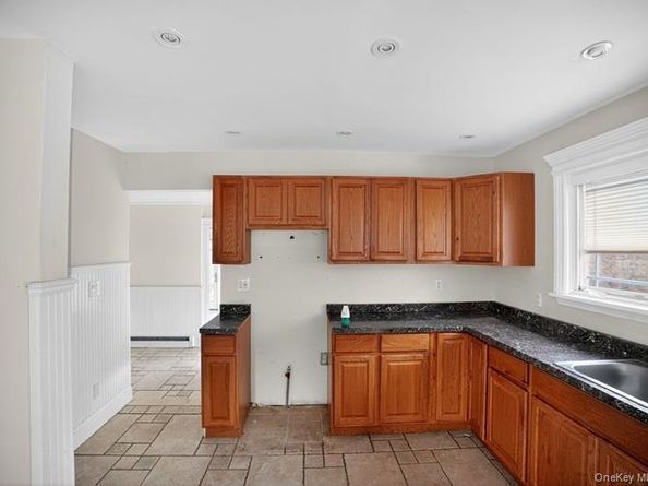 6 Robert Court, Center Moriches NY 11934