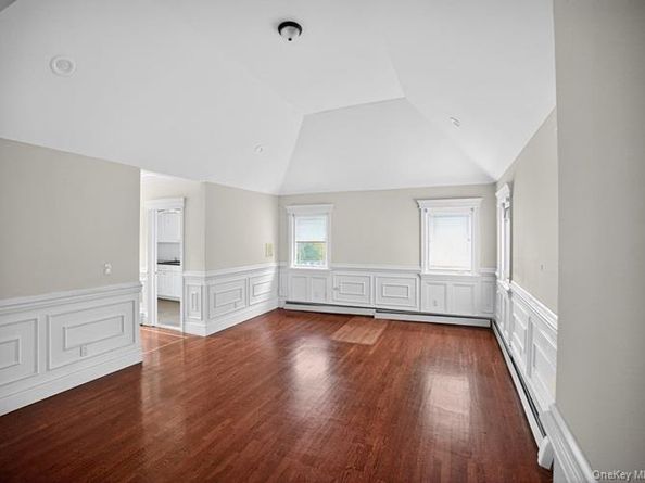 6 Robert Court, Center Moriches NY 11934