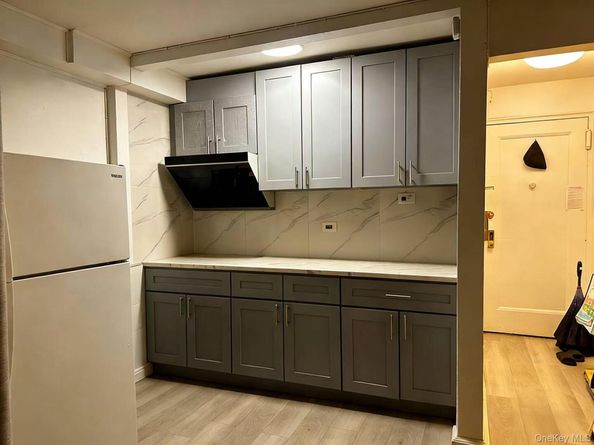 144-44 41st Avenue 1F, Flushing NY 11355