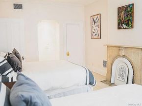 526 Carlton Avenue, Brooklyn NY 11238