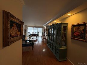 269-10 17K Grand Central Parkway 17K, Floral Park NY 11005