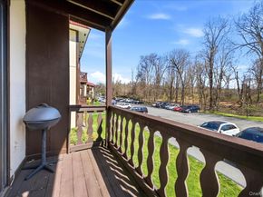 14 Granada Crescent 18, White Plains NY 10603