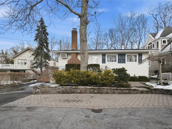 36 Oak Lane, Wading River NY 11792
