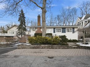 36 Oak Lane, Wading River NY 11792