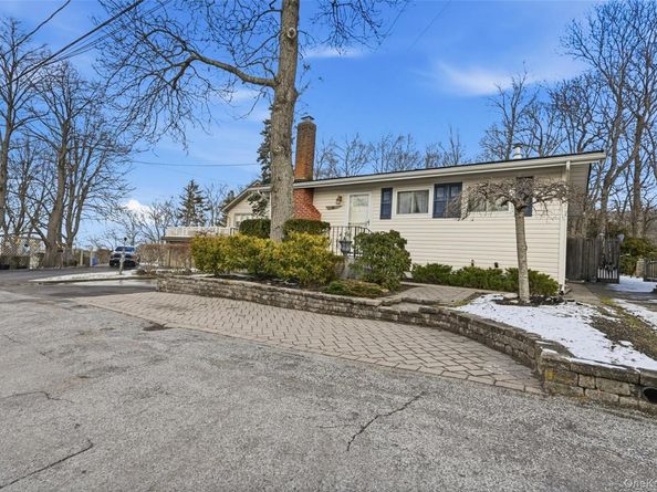 36 Oak Lane, Wading River NY 11792