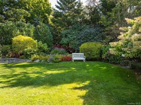 63 Premium Point, New Rochelle NY 10801