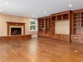 63 Premium Point, New Rochelle NY 10801