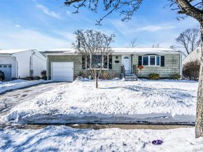 53 Calvert Avenue, Commack NY 11725