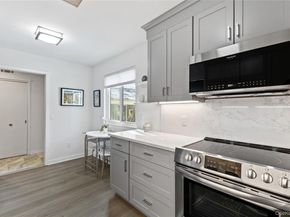 40 Heritage Hills A, Somers NY 10589