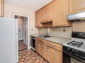 6 Dehaven Drive 2E, Yonkers NY 10703