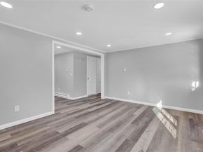 81 Oakside Road, Smithtown NY 11787