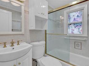 81 Oakside Road, Smithtown NY 11787