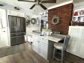 166 Choir Lane E, Westbury NY 11590