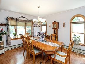166 Choir Lane E, Westbury NY 11590