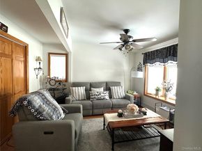 166 Choir Lane E, Westbury NY 11590