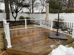 166 Choir Lane E, Westbury NY 11590