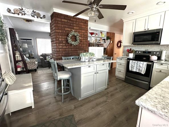 166 Choir Lane E, Westbury NY 11590