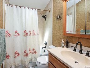 166 Choir Lane E, Westbury NY 11590